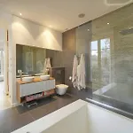 Frgk 'la Cote D'azur Private Pool, Ac Ultra-fast Wi-fi' Cannes