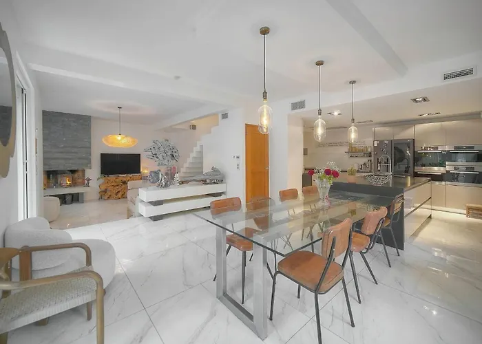 Frgk 'la Cote D'azur Private Pool, Ac Ultra-fast Wi-fi'