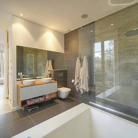 Frgk 'la Cote D'azur Private Pool, Ac Ultra-fast Wi-fi' 칸느
